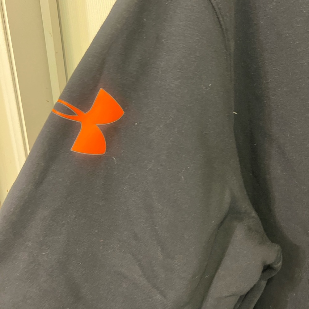 SOLD!!!  Under Armour men’s XL sweatshirt - Picture 11 of 14